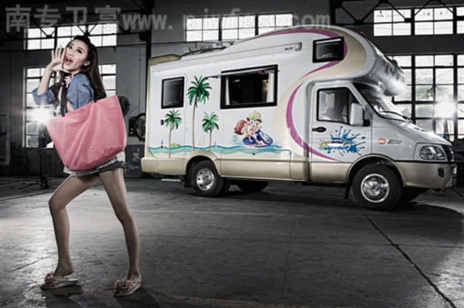 依维柯卫富特种汽车制服诱惑