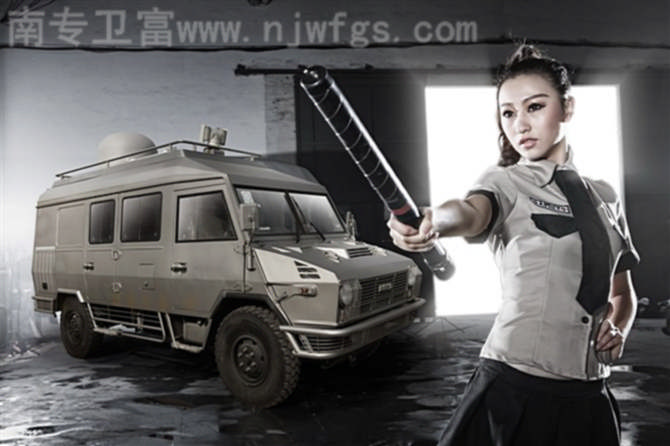 依维柯卫富特种汽车制服诱惑