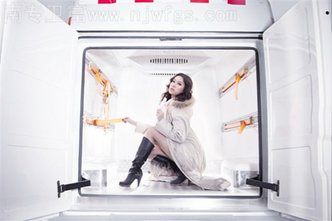 依维柯卫富特种汽车制服诱惑