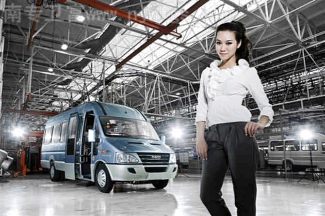 依维柯卫富特种汽车制服诱惑