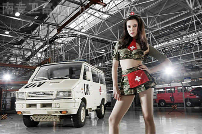 依维柯卫富特种汽车制服诱惑