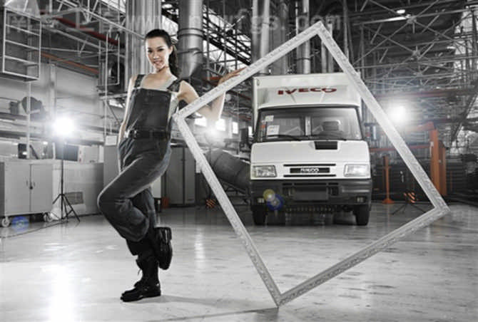 依维柯卫富特种汽车制服诱惑