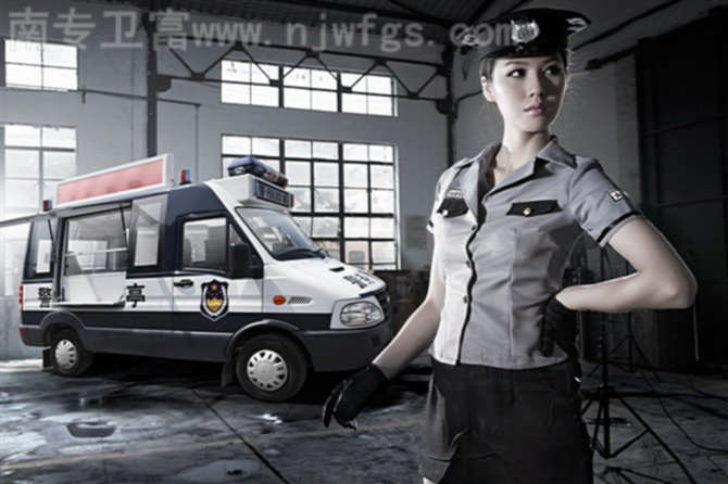 依维柯卫富特种汽车制服诱惑